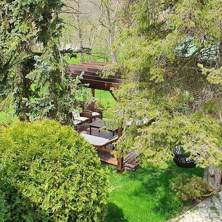 Rajski Vrt بيت خشبي