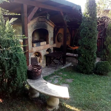 Rajski Vrt Lodge Vrdnik