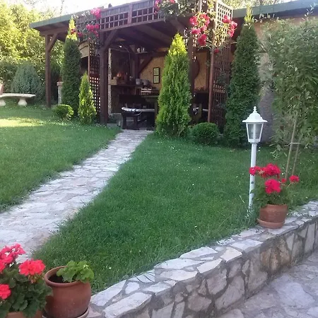 Rajski Vrt Lodge *