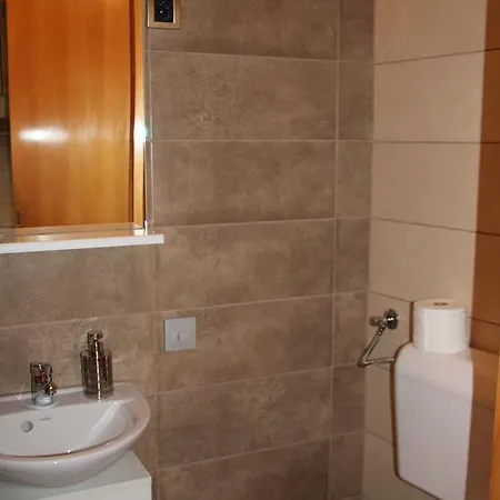 Rajski Vrt * فردنيك